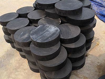 潮州板式橡胶支座由若干层橡胶片与薄钢板经加压硫化